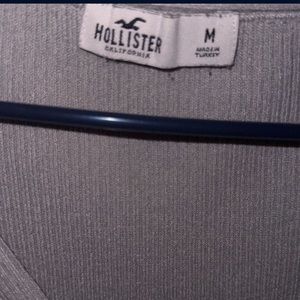 Gray v neck knit sweater